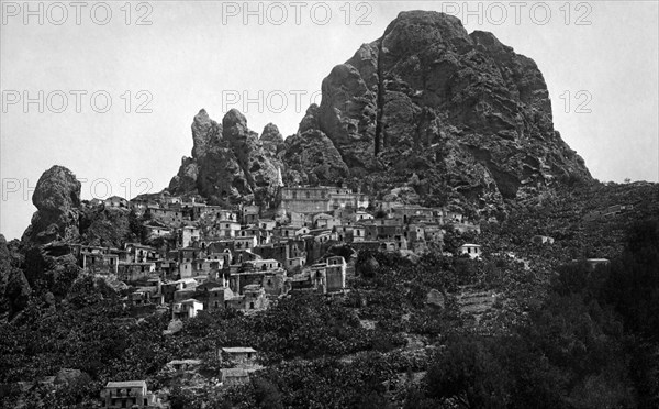 europe, italie, calabre, pentedattilo, panorama, 1920 1930