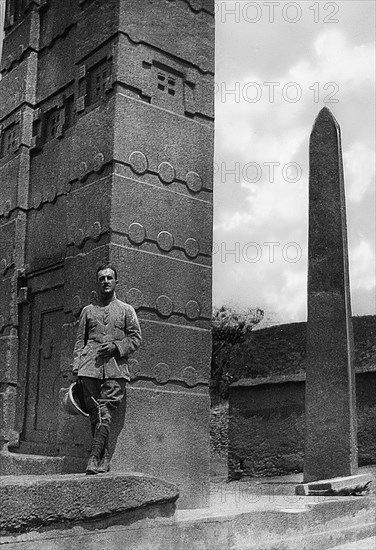 africa, etiopia, axum, presso la stele, 1940