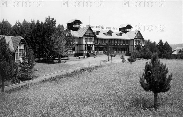 europe, italie, calabre, sila, village de mancuso, l'hôtel des fées, années 1930