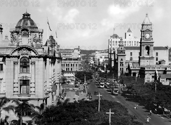 afrique, afrique du sud, durban, vue d'une rue principale, 1920 1930