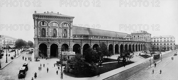 europe, italie, turin, la gare ferroviaire de Porta Nuova, 1910 1920