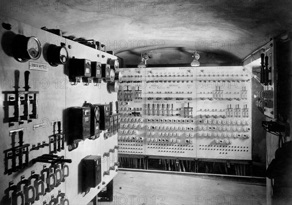 europa, italie, turin, théâtre, panneaux de contrôle du système électrique, 1910 1920