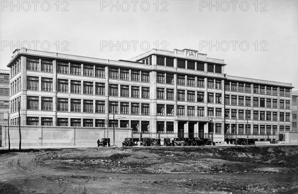 europe, italie, turin, industrie automobile fiat, bâtiment de la direction, années 1920