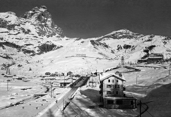 europe, italie, val d'aoste, breuil cervinia, les débuts du centre touristique, 1938