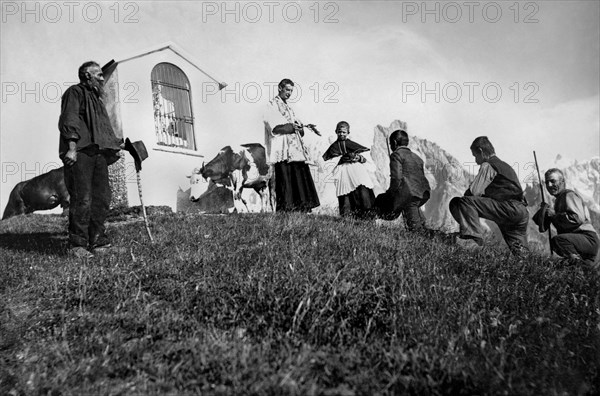 europe, italie, val d'aoste, courmayeur, bénédiction des pâturages, 1952