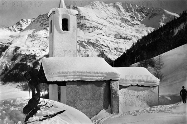 europe, italie, val d'aoste, la thuile, sur la route du petit saint bernard, 1900