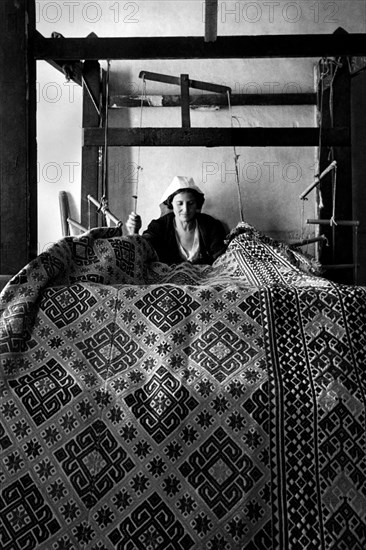 tissage de tapis, san giovanni in fiore, calabre, italie, 1950