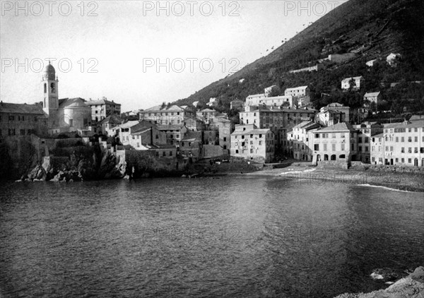 europe, italie, ligurie, nervi, panorama vu de la mer, 1900 1910