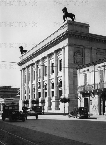 europe, italie, abruzzes, pescara, le bâtiment de la poste, années 1920 1930