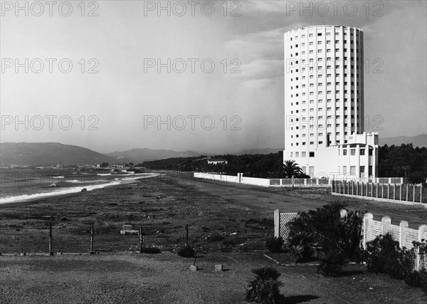 plage, colonie FIAT, massa marittima, toscane, italie 1953