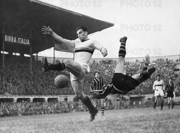 stade san siro de milan, match de milan lucchese, un but de nordhal, 1951