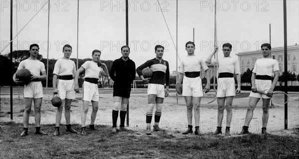 europe, italie, toscane, livourne, marins de l'académie navale en uniforme de sport, 1920 1930