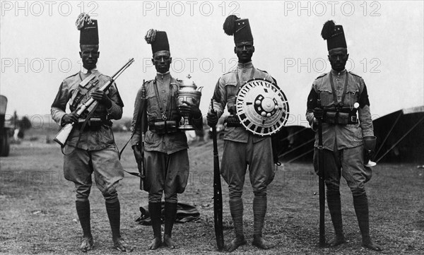 afrique, eritrea, ascars chrétiens au festival de mascal, 1920 1930