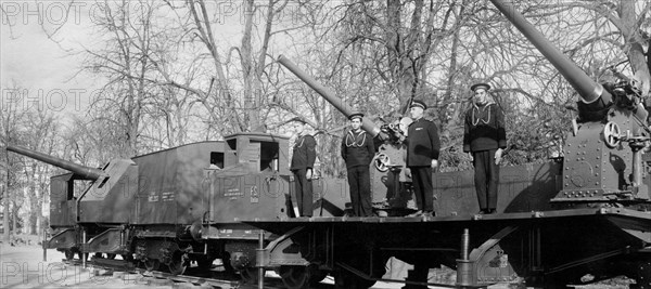 europe, italie, turin, train militaire de la marine, 1911