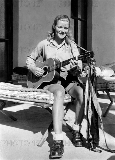 florence, hôtel de la jeunesse, hollandaise avec guitare