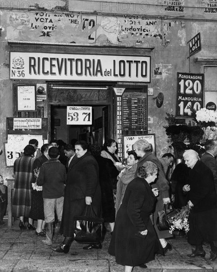 naples, un bureau de loto, 1958