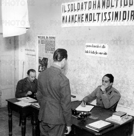 guerre, conseils et assistance morale des officiers à un soldat, 1943