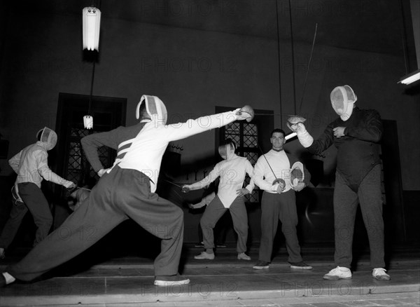 leçon d'escrime à l'académie militaire de modène, 1964