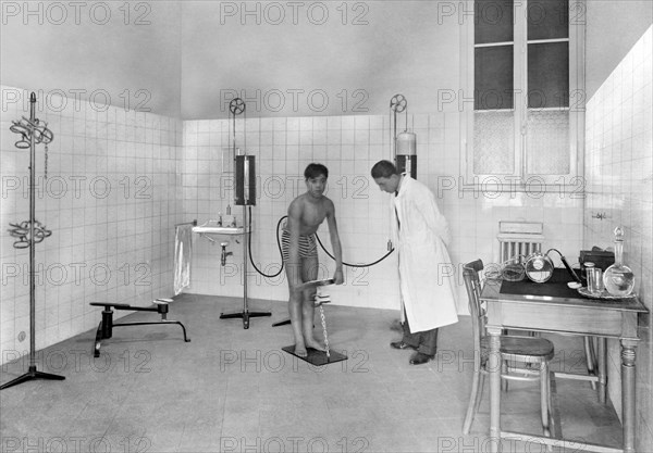 italie, bologne, cabinet médical du littoral, dynamométrie, 1930