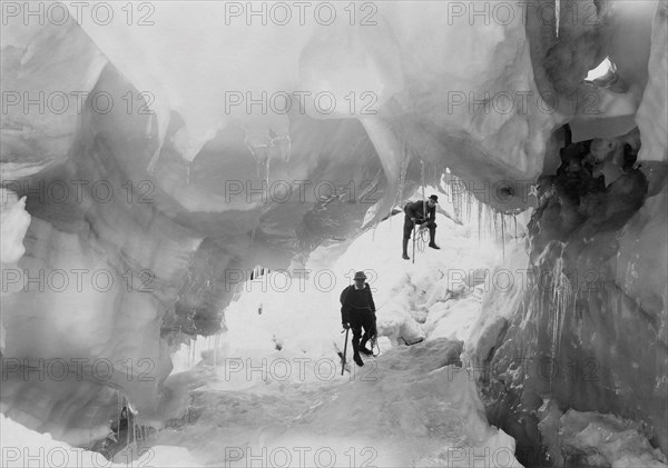 italie, glacier de monte bianco, destination des amoureux de la montagne, années 1930