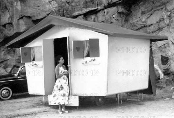 caravane transformée en chalet fixe, 1956