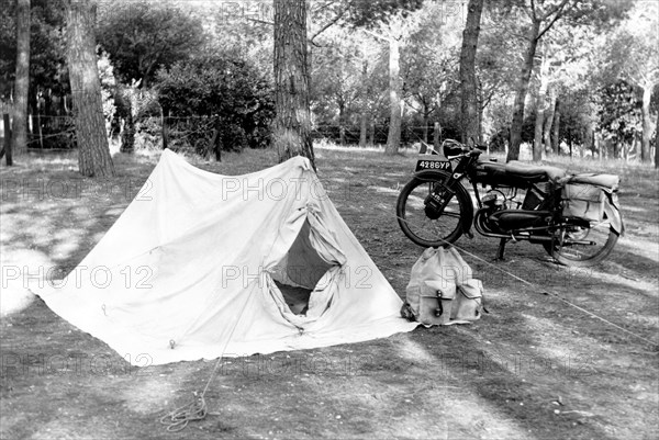 camping, rome, 1950-1960