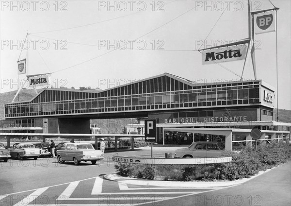 autostrada del sole, mottagrill à cantagallo, 4 km de bologne sud, 1965