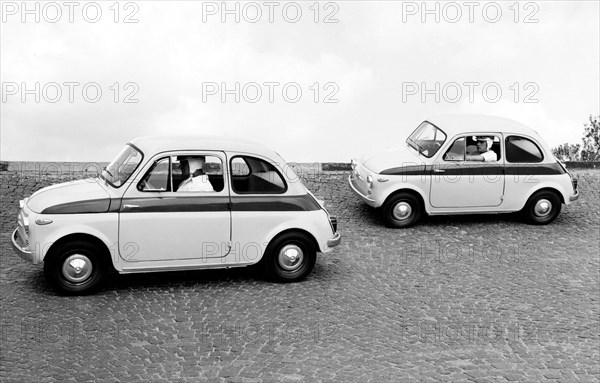 fiat 500 sport avec bandes latérales, 1958