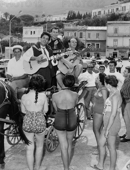 touristes sur l'île d'ischia, 1964