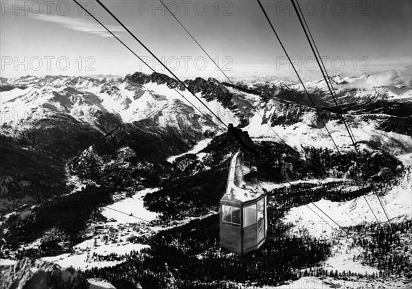 téléphérique de rosetta à san martino di castrozza, 1957