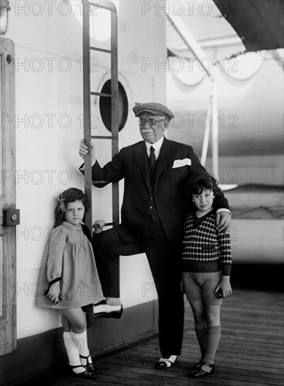 marine, officier du giulio cesare avec petits-enfants, 1930