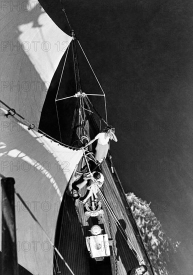 voiles sur la lagune, 1955