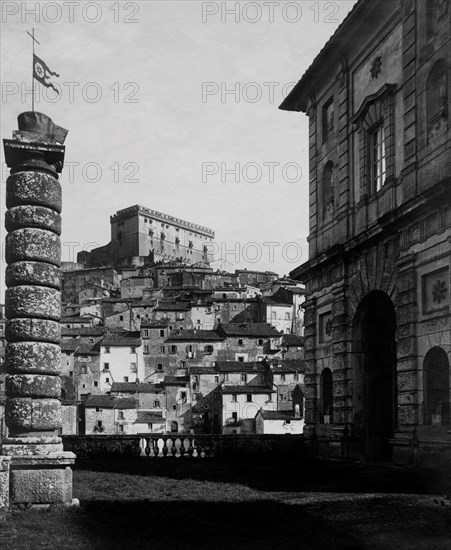 Castello orsini and palazzo chigi-albani e fontana di papacqua. soriano nel cimino. 1910-20