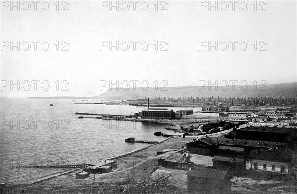 View of the port of Baku in the Caucasus. 1910-20