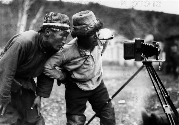 Two oirats intrigued by the camera. 1920-30