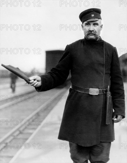 Soviet railroad worker. 1920-30