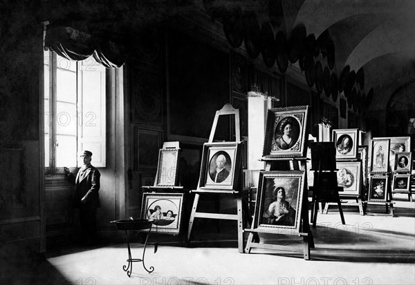 An exhibition hall in the Vatican. city of the Vatican 1910