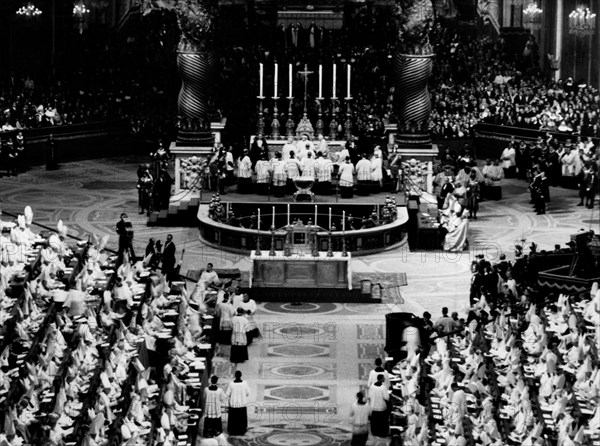 Pope Paul VI at the second session of the Vatican ecumenical council II. 1963