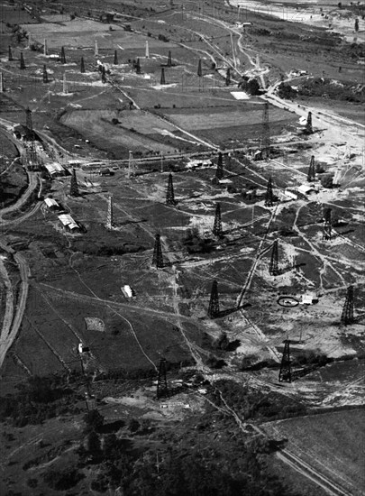 Oil field near devoli. albania 1939