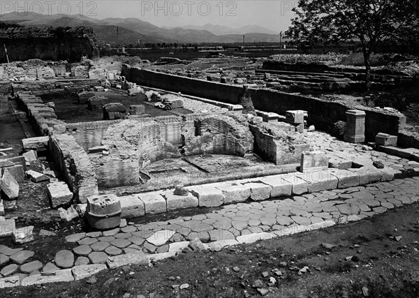 Lazio. remains of the republican forum. minturno. 1930