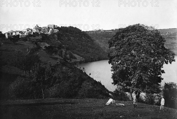 Lazio. lake of nemi and view of genzano. 1910-20