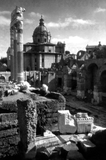 Rome. Forum of Caesar. Temple of Venus Genetrix. 1920-30