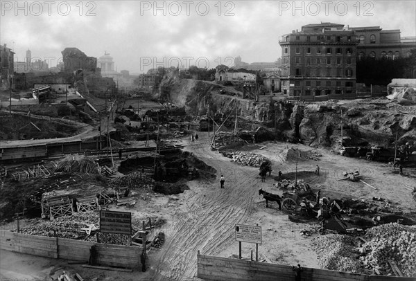 Via dell'impero under construction. rome. 1932