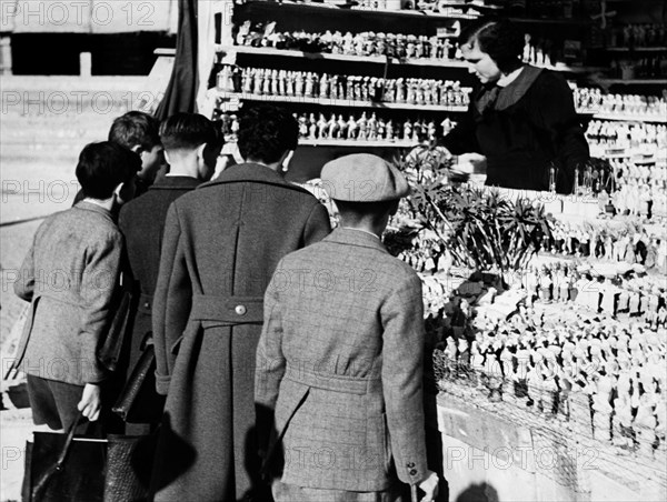 Italy. Rome. crib stall in Piazza Navona. 1930