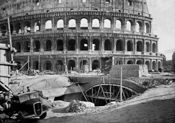 Italy. Rome. construction of the underground tunnel. 1948-49