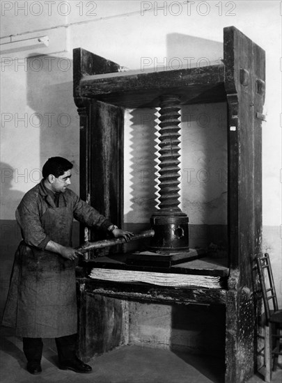 Italy. Rome. ancient printing press. 1961