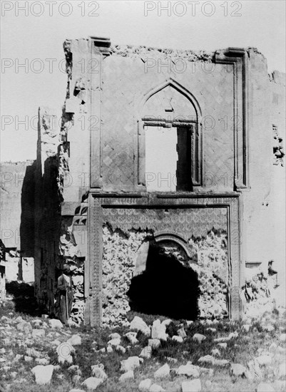 Turkey. kars. ani. ruins. the door of the royal palace. 1910