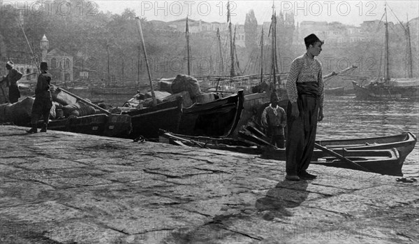 Turkey. men on the banks of the Bosphorus. 1910