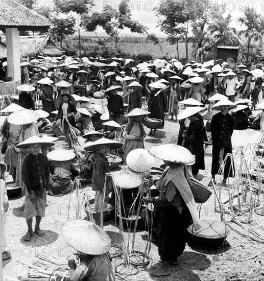 Indochina. Annam region. market in a village. 1953