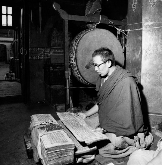 Nepal. swayambhunath Buddhist temple. 1967